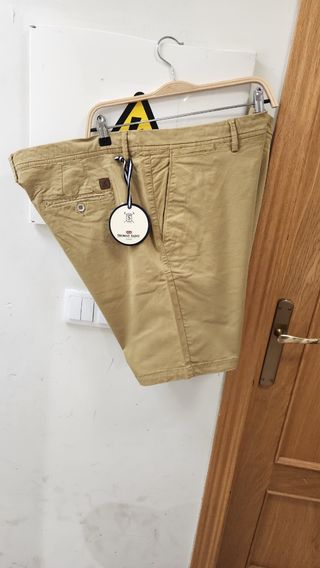 Bermuda beige talla grande