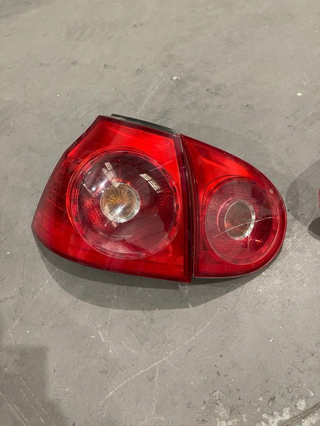 Pilotos traseros Golf V GTI