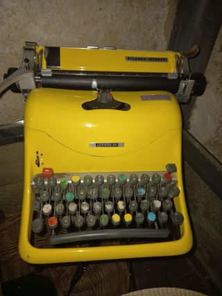 Máquina escribir Olivetti Lexicon 80