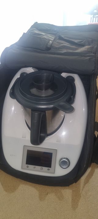 Thermomix TM5 + accesorios