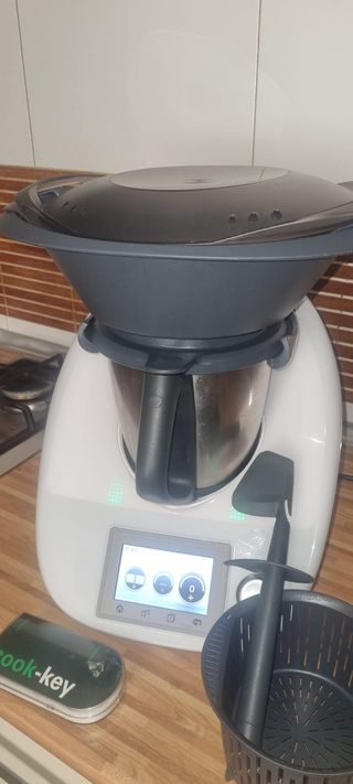 Thermomix TM5 + accesorios