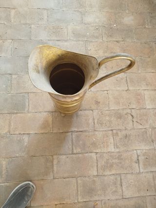 Paraguero metálico antiguo