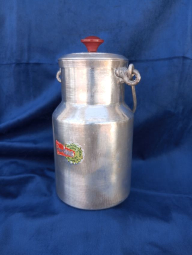 Lechera aluminio antigua