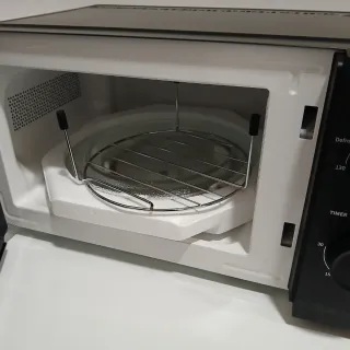 Microondas Hisense H20M08B1HG - Novo