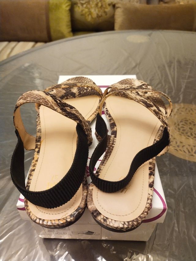 Sandalias H&M Serpiente Talla 37