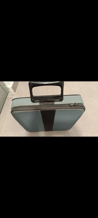 Olivetti Lettera 32: Máquina de escribir antigua