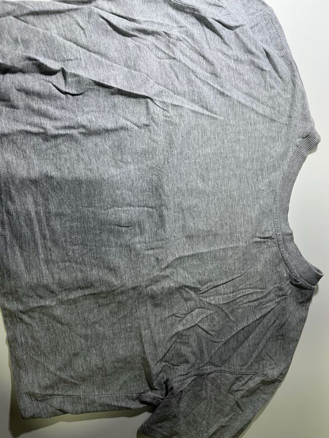 2 Camisetas cortas: Lila y Gris