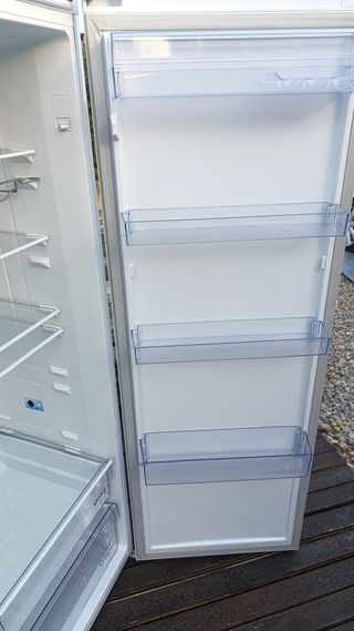 Frigorífico Beko 367L blanco