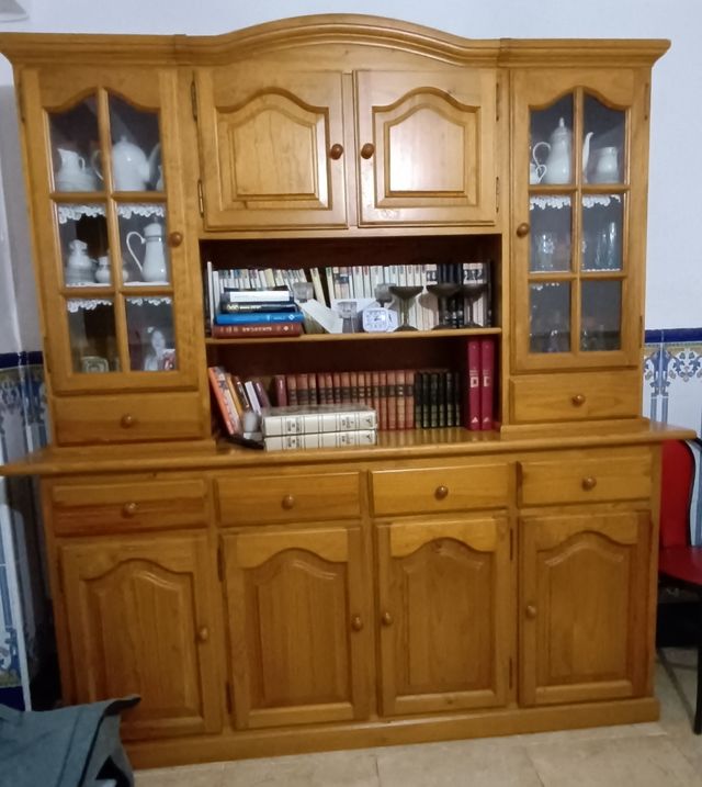 Mueble provenzal madera.Venta en lo Corrales Utiel