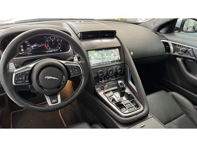 Jaguar F-TYPE Coupe 2.0 i4 Standard RWD Auto 221 kW (300 CV)