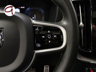 Volvo XC60 T6 Recharge R-Design AWD Auto 250 kW (340 CV)