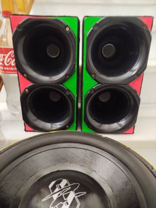 4 Trompetas 200rms - Motores Titanio