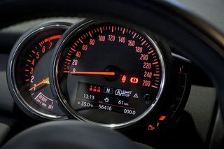 MINI Cooper   ONE 5 PUERTAS 