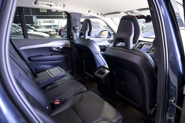 Volvo XC90   2.0 B5 D AWD Momentum Pro Auto 