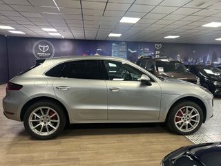 PORSCHE Macan Turbo
