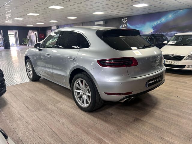 PORSCHE Macan Turbo