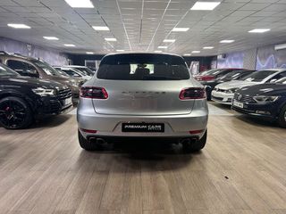 PORSCHE Macan Turbo