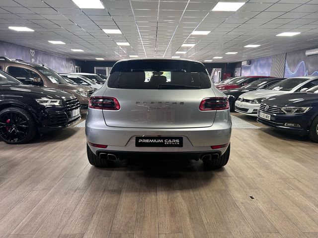 PORSCHE Macan Turbo