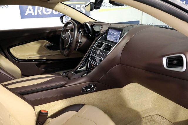 Aston Martin DBS Superleggera 5.2 V12 Biturbo 725cv NACIONAL