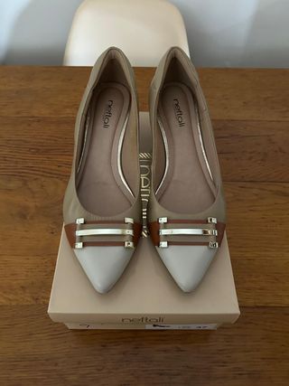 Zapatos Nefitalli beige -talla 37