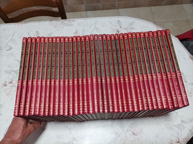 Historia universal Larousse