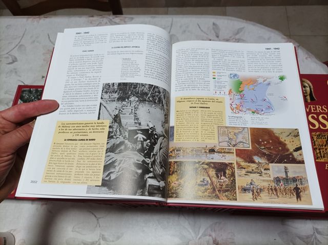 Historia universal Larousse