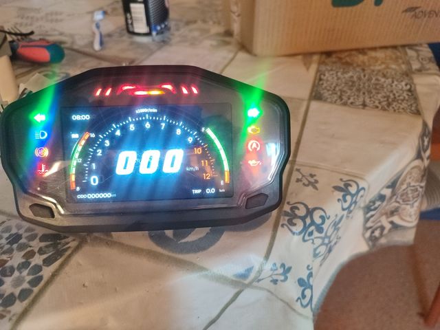 Tacometro digital Moto