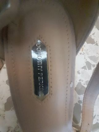 Sandalias Dorothy Perkins doradas 41