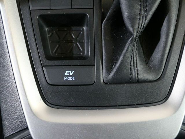 Toyota Rav4 2.5l 220H Style 2WD