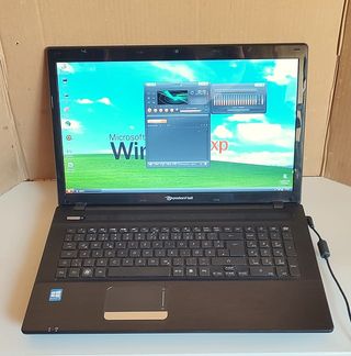 Portátil Packard Bell Windows XP- 17 pulgadas