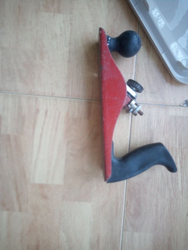 Cepillo carpintero antiguo