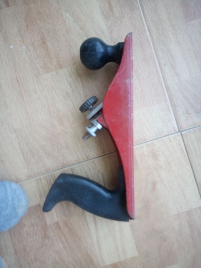 Cepillo carpintero antiguo