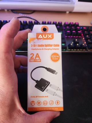 Adaptador Auxiliar iPhone - 2 en 1