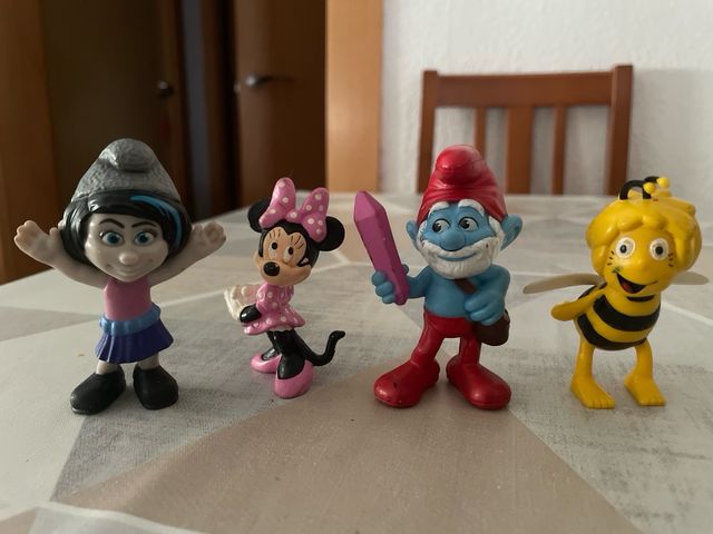 Muñecos de dibujos animados