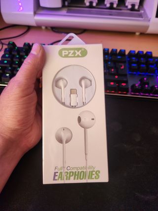 Auriculares PZx blancos