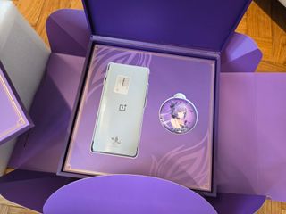 OnePlus 12R Genshin Impact - Edición Púrpura
