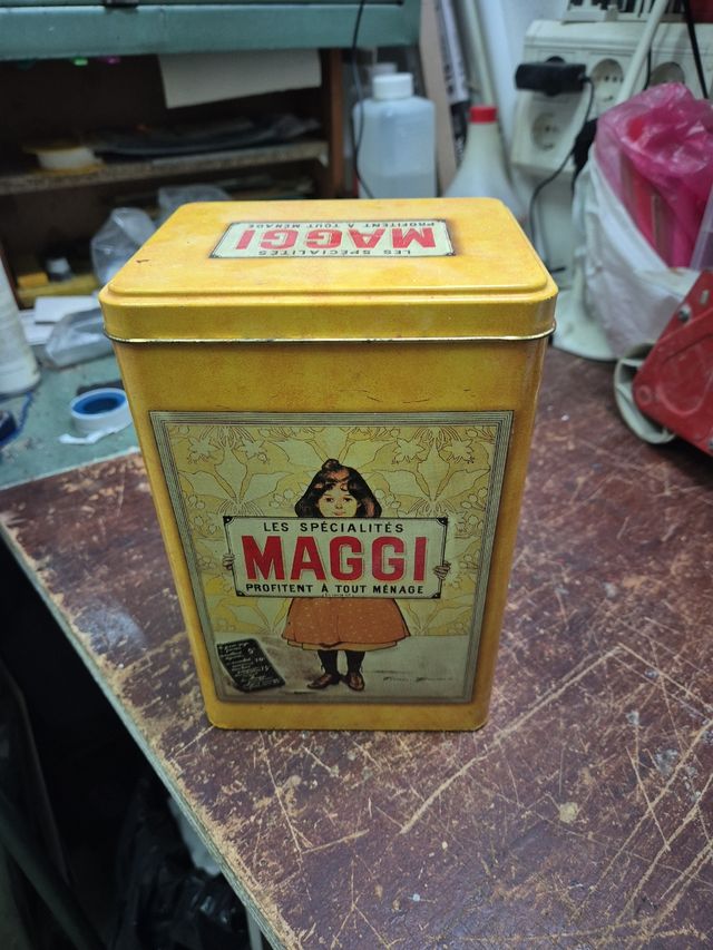 Lata vintage Maggi