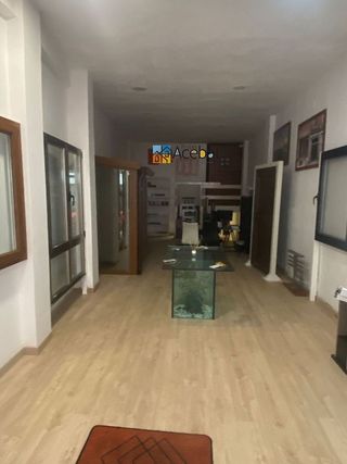 Local comercial en venta en Laviada en Gijón