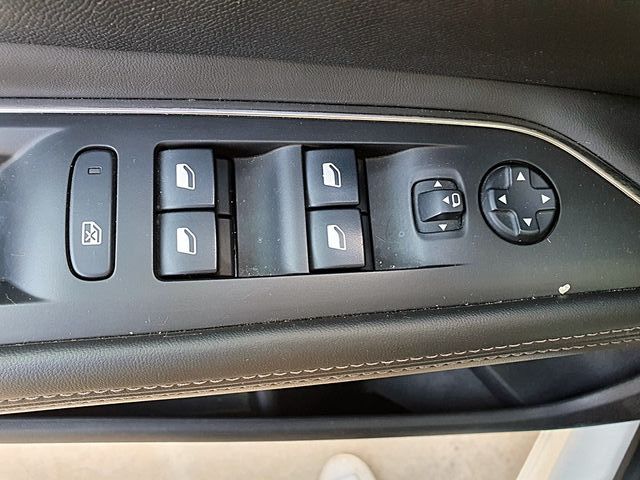 Peugeot 3008 HDI, 120cv, único prop, ALLURE