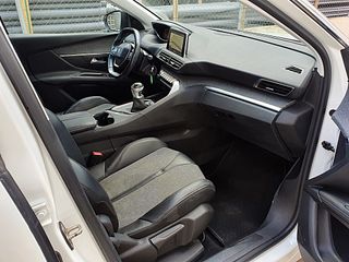 Peugeot 3008 HDI, 120cv, único prop, ALLURE