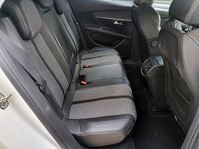 Peugeot 3008 HDI, 120cv, único prop, ALLURE