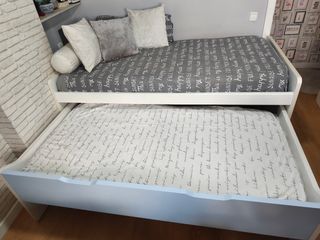 Cama nido juvenil azul y blanca