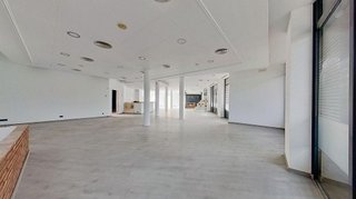 Local comercial en venta en Zona Industrial en Prat de Llobregat, El