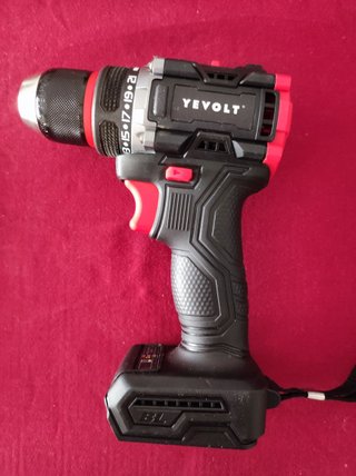 Taladro atornillador inalámbrico Yevolt 20V Brushl