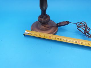 lume lampada lumetto comò comodino tavolo