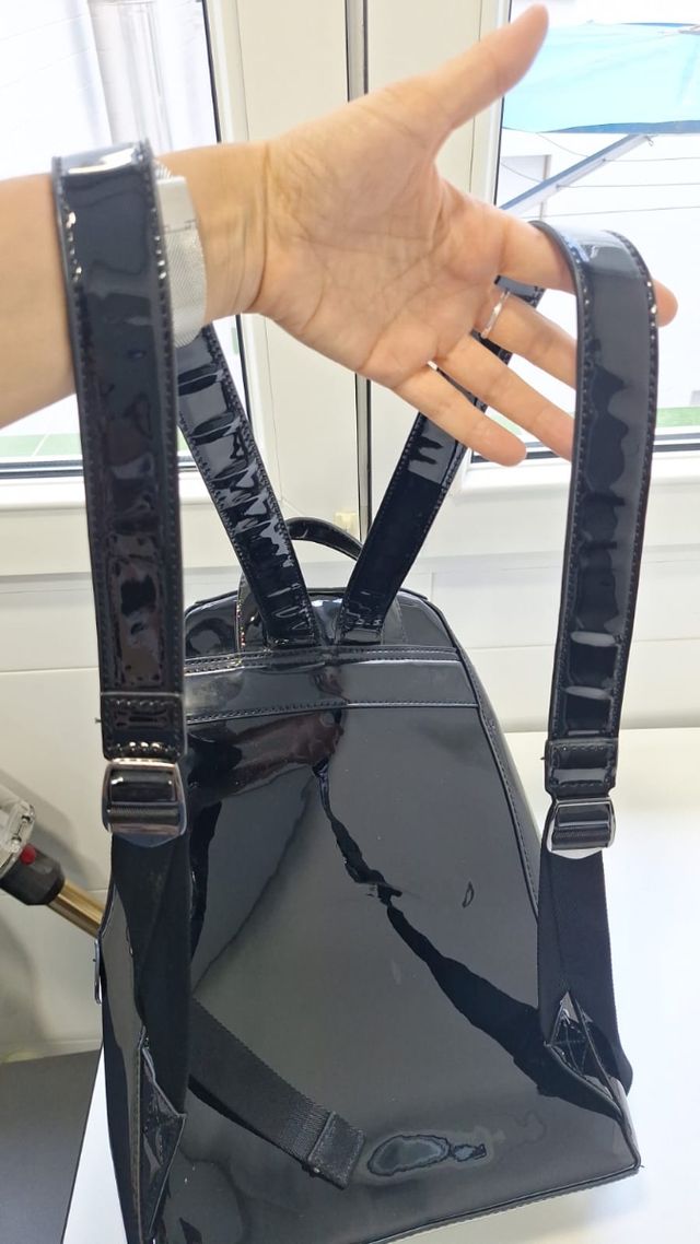 Mochila Desigual negra estampada