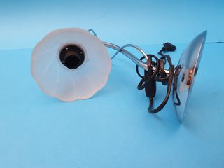 lume lampada lumetto comò comodino tavolo scrittoi