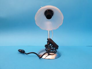 lume lampada lumetto comò comodino tavolo scrittoi