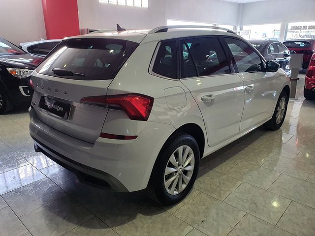 Skoda Kamiq, Automático, carplay, navegador....