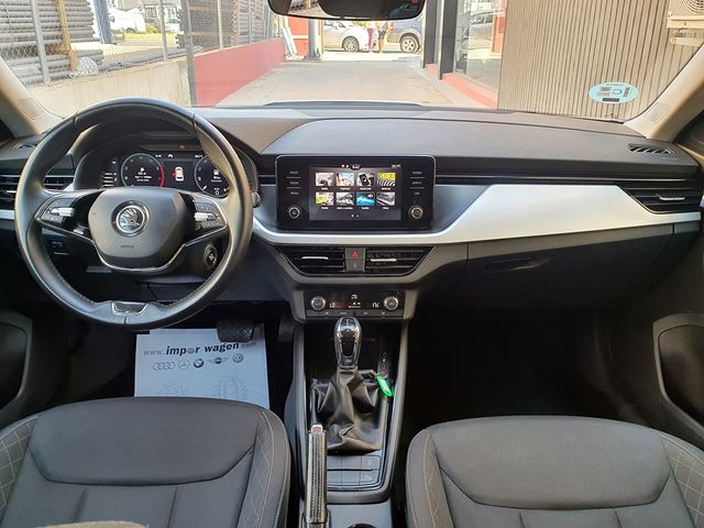 Skoda Kamiq, Automático, carplay, navegador....